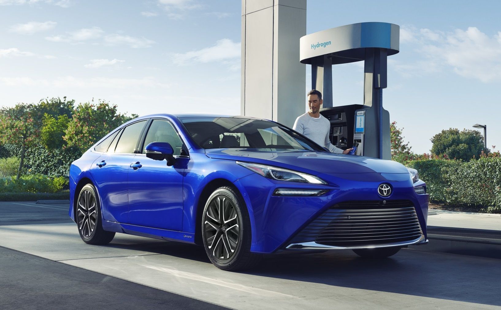 Toyota Invests More in EVs but Still Won’t Let Go of Hydrogen