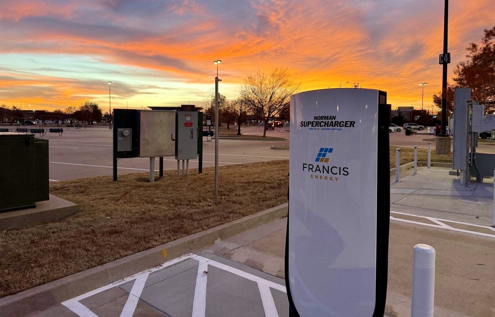 Francis Energy Installs Superchargers Under Tesla’s Supercharger for Business Program